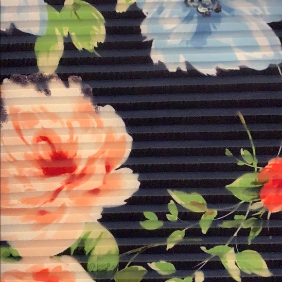 Crystal Doll size 9 fitted and flare floral dress - Picture 4 of 6